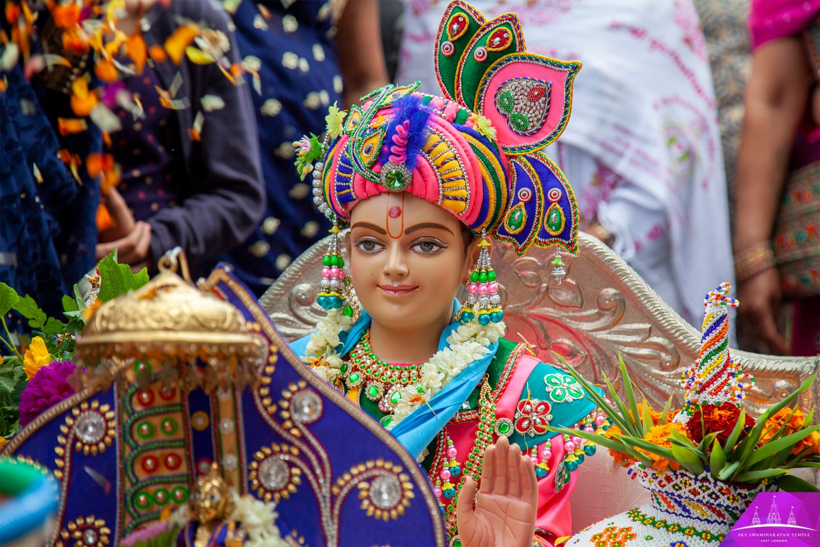 ©1987-2017 SKS Swaminarayan Temple East London